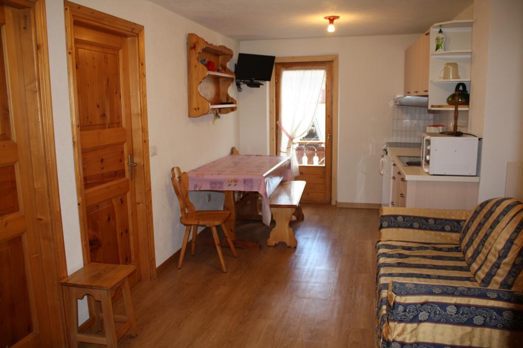 Casa Longa Apartment Livigno Ruang foto