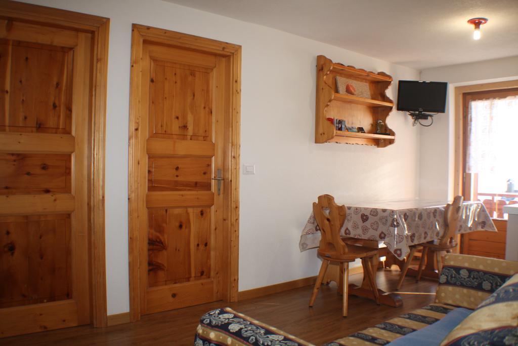 Casa Longa Apartment Livigno Ruang foto
